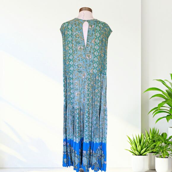 FREE PEOPLE Hanalei Bay Maxi Dress Medium Blue Floral Oversized Lace Boho Beachy - Picture 4 of 14